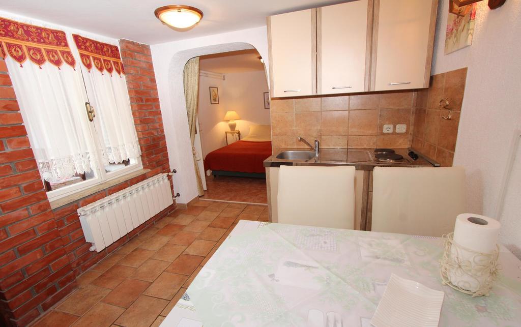 Apartments Villa Lucu Ровинь Экстерьер фото
