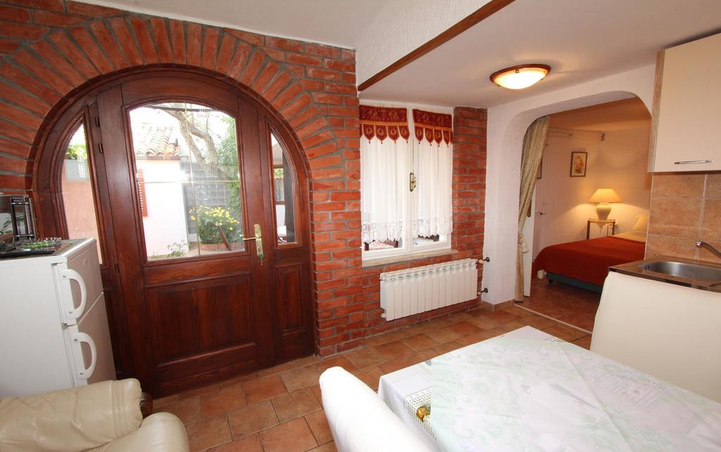 Apartments Villa Lucu Ровинь Экстерьер фото