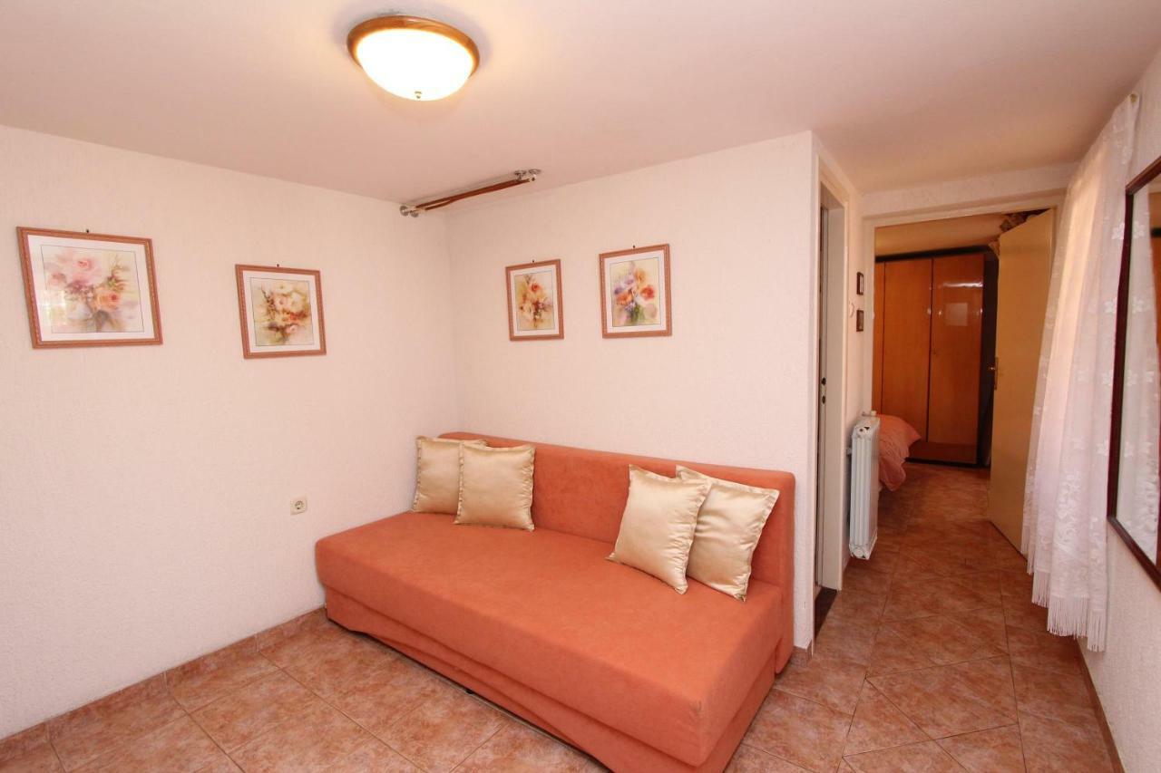 Apartments Villa Lucu Ровинь Экстерьер фото